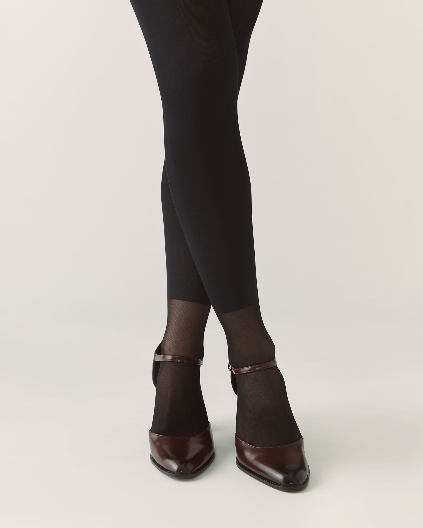 Legging Look Contour shaping Sheer Foot Tights in Black