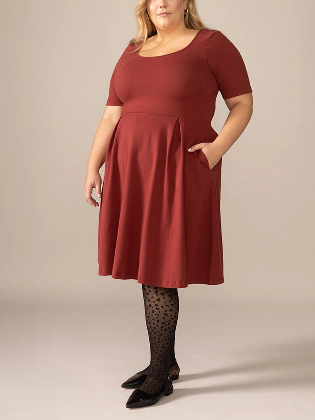 Short Sleeve Ballerina Knit Dress in Pinot Noir