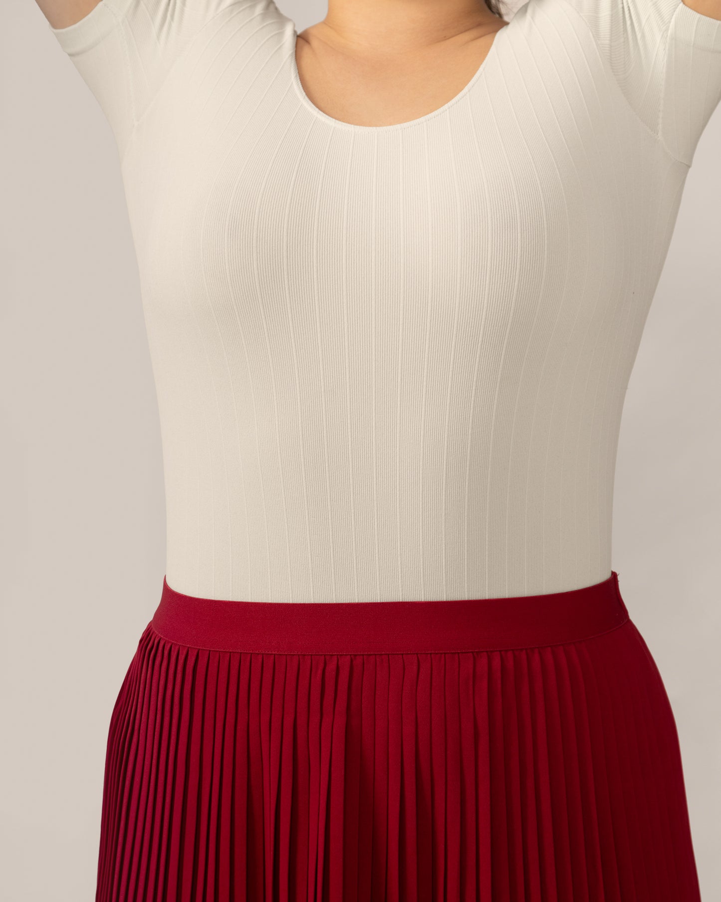 Knee-Length Pleated Skirt In Magnolia