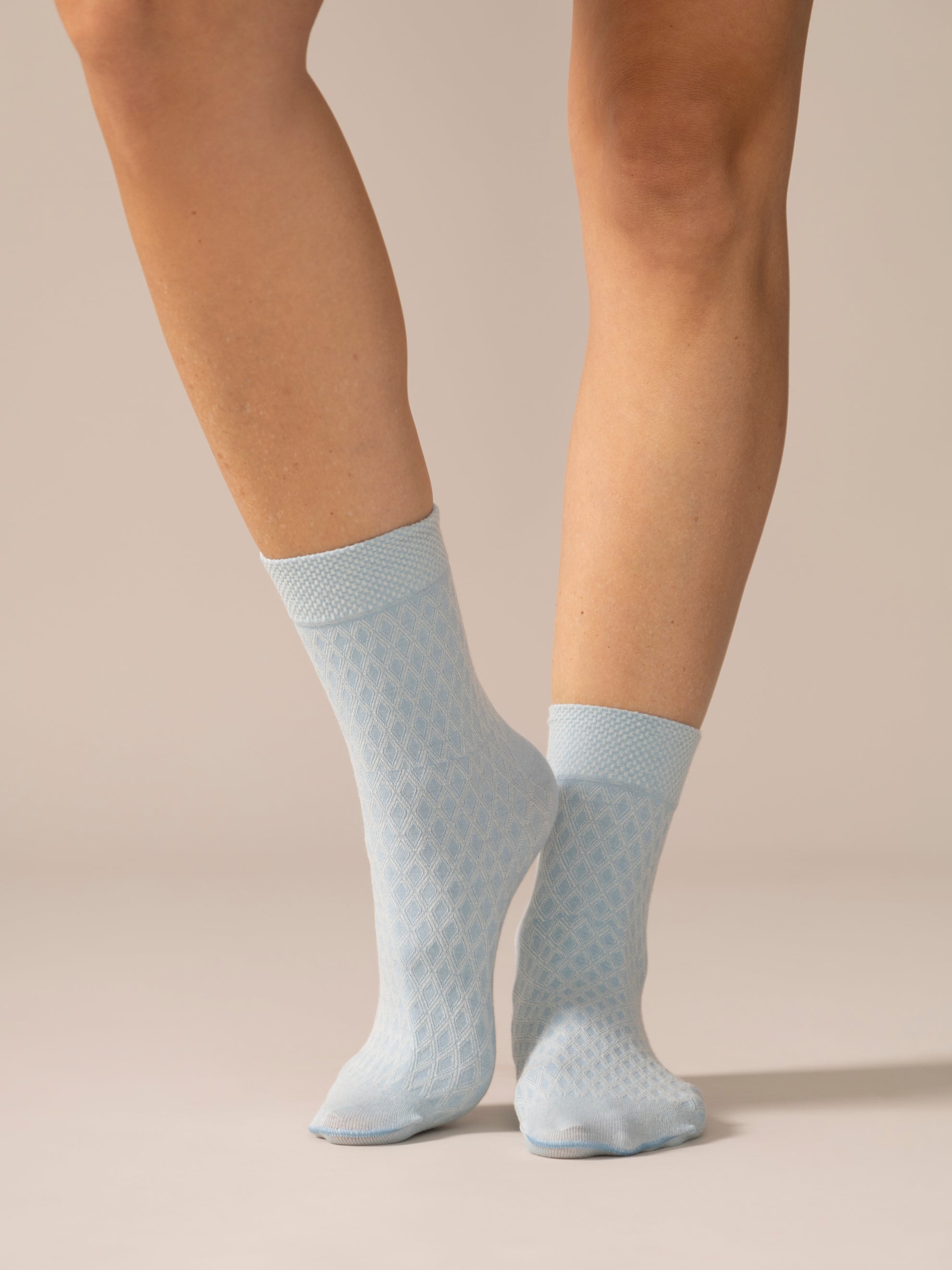 Diamond Light Socks in Powder Blue