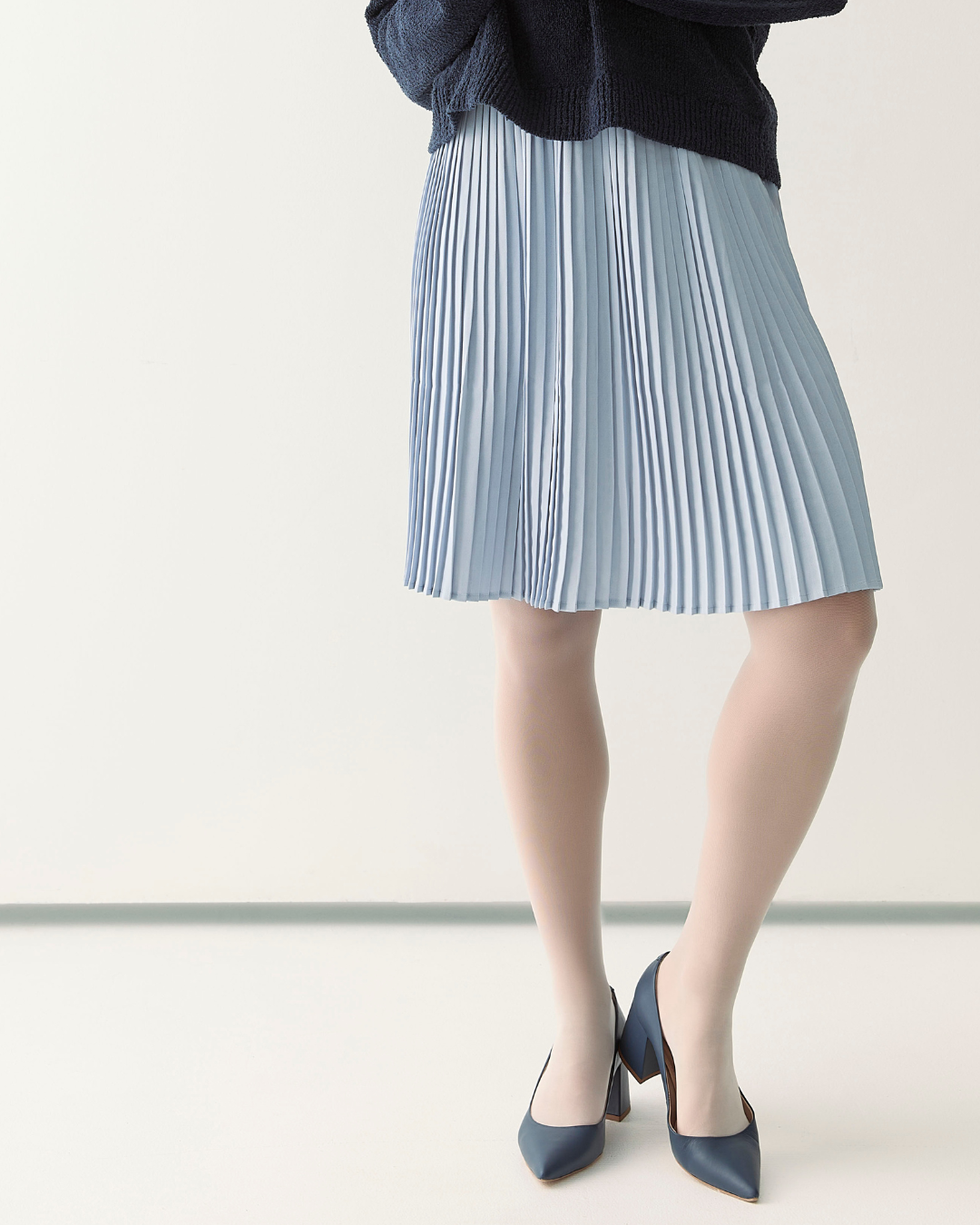 Knee-Length Pleated Skirt In Pastel Blue