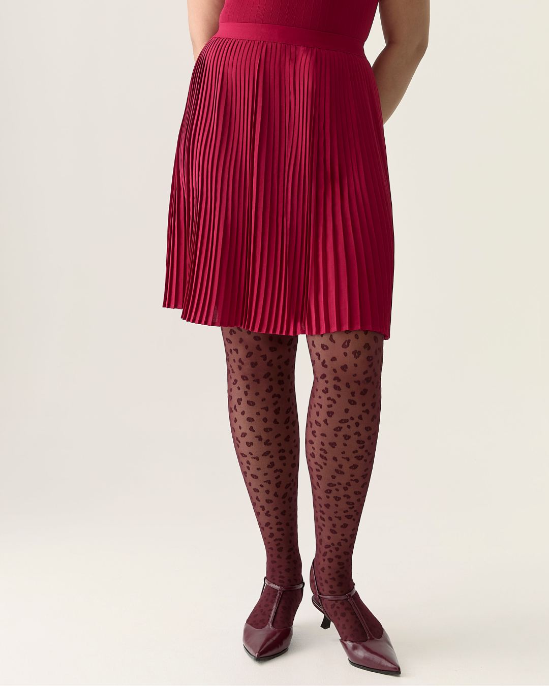 Knee-Length Pleated Skirt In Magnolia